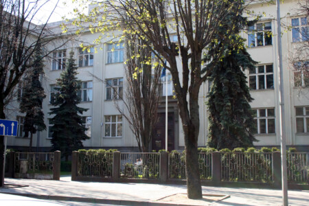K. Grybausko atminimas įamžintas LSMU Medicinos akademijoje (A. Mickevičiaus g. 9). 2009 m.