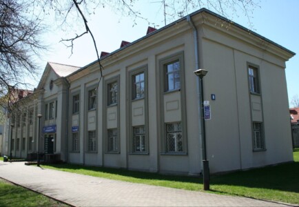 Dr. Leono Kriaučeliūno smulkiųjų gyvūnų klinika (Tilžės g. 18). 2013 m.