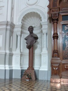 Paminklinis biustas Kauno Šv. Arkangelo Mykolo (Įgulos) bažnyčioje (Nepriklausomybės a. 14A). 2005 m.