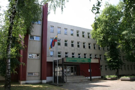 Kauno Jono ir Petro Vileišių mokykla Demokratu g. 36. 2023 m.