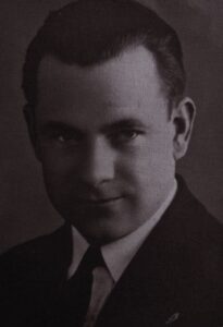 Mikas Adomavičius. 1937 m.